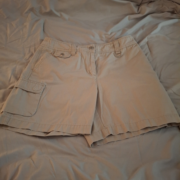 Jones New York Sport Women's Tan Casual Cargo Shorts - Picture 3 of 9